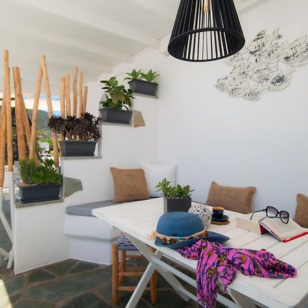 Miles Away Luxury Apartments Platis Gialos  Exterior photo