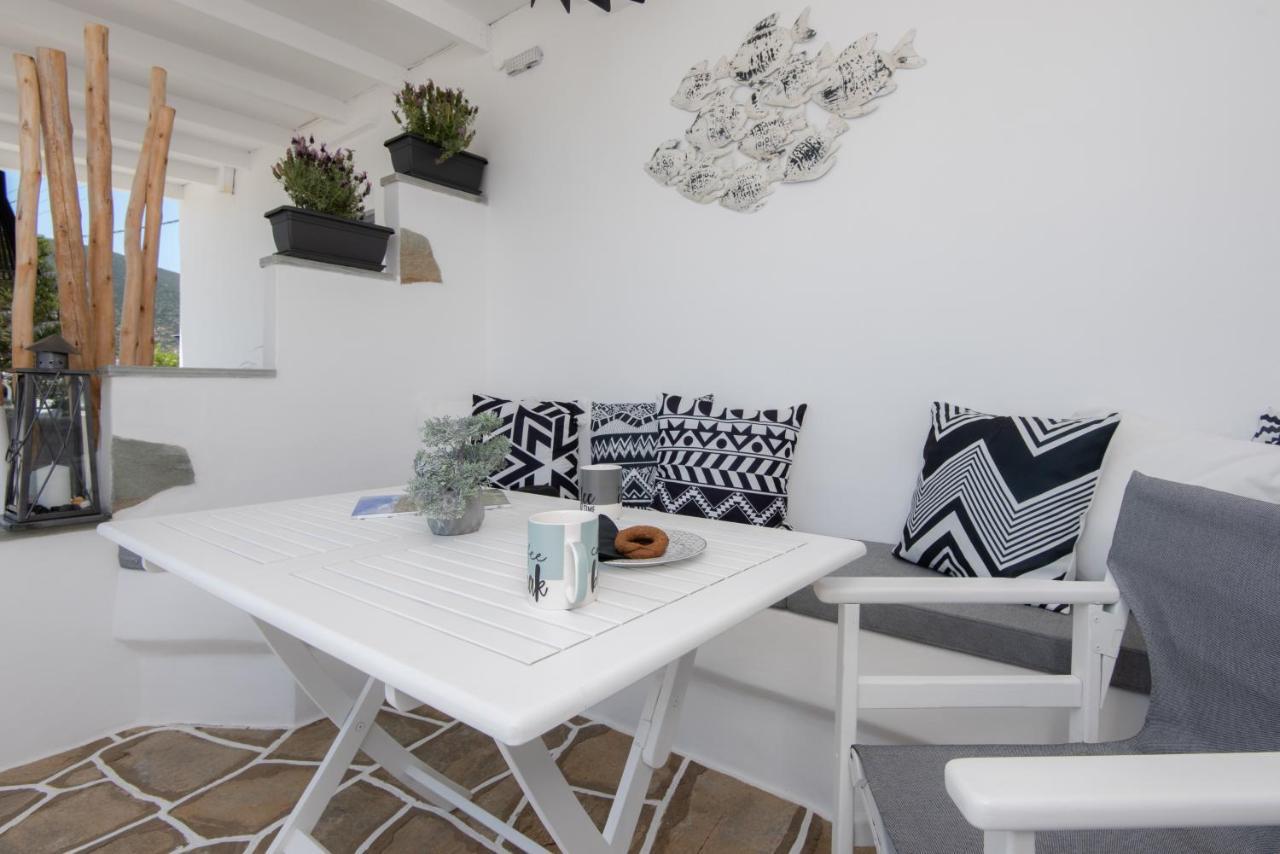 Miles Away Luxury Apartments Platis Gialos  Exterior photo