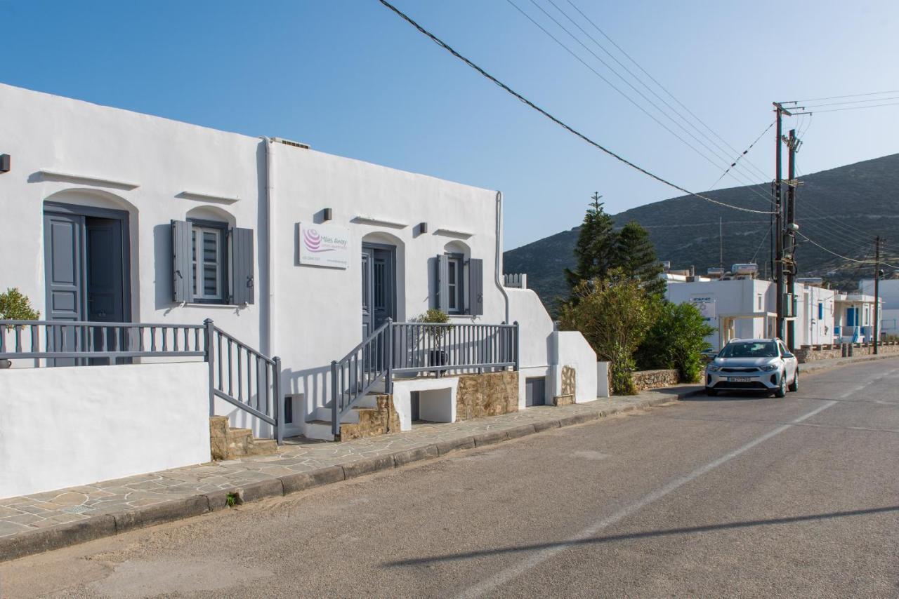 Miles Away Luxury Apartments Platis Gialos  Exterior photo