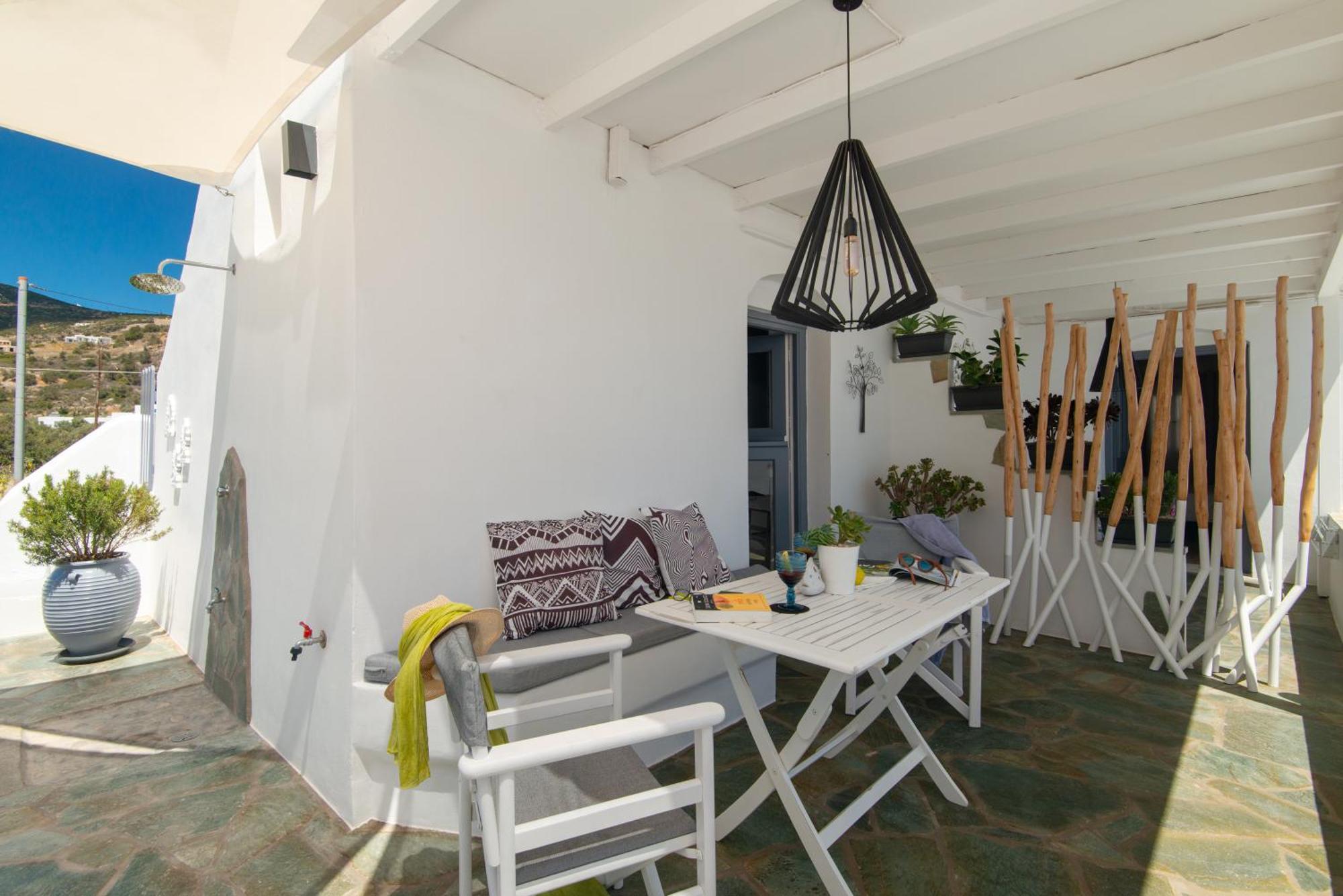 Miles Away Luxury Apartments Platis Gialos  Exterior photo